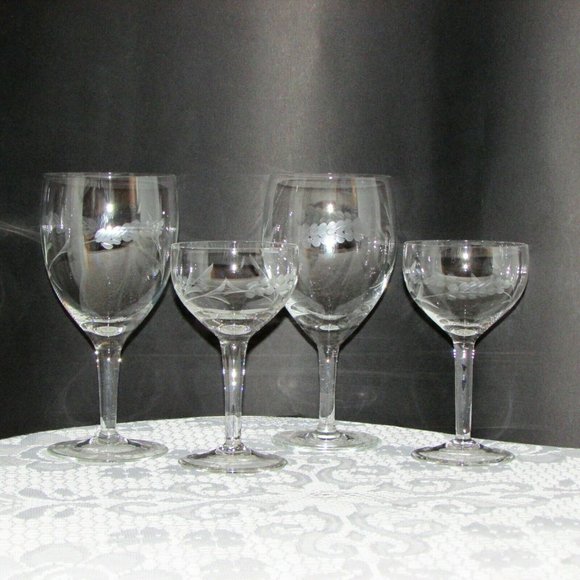 4 Vintage Cut Crystal Goblets Wine Sherry Glasses 2 Sizes Mid-century Glassware - Picture 2 of 6